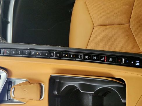 Used 2022 Chevrolet Corvette Stingray Preferred Conv w/ Z51 Performance Package RWD image 21