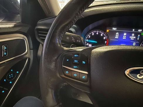 Used 2020 Ford Explorer XLT w/ Comfort Package AWD/4WD image 13