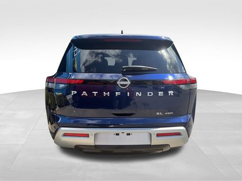 Used 2025 Nissan Pathfinder SL AWD/4WD image 8