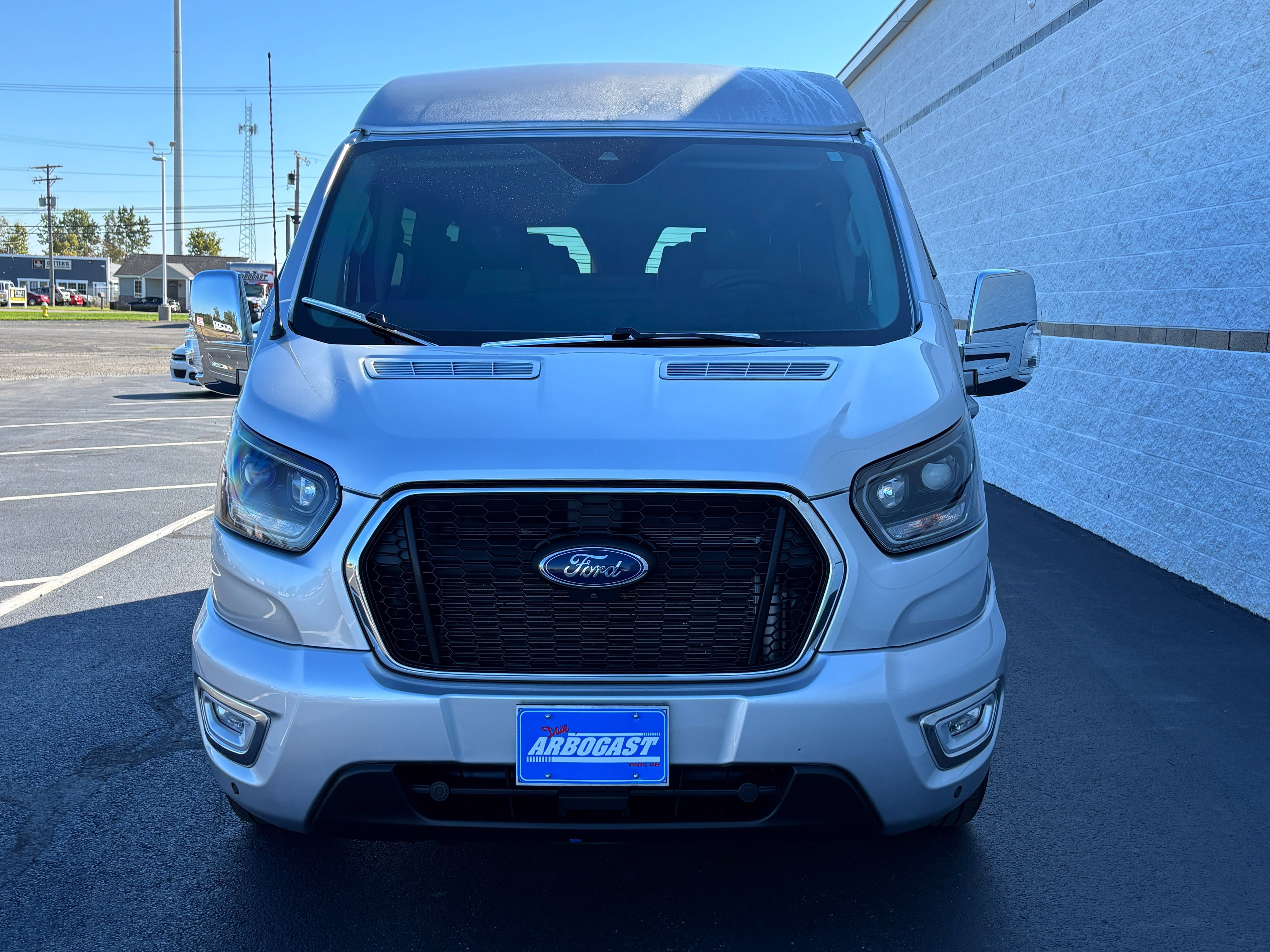 Used 2024 Ford Transit 150 Low Roof RWD image 5