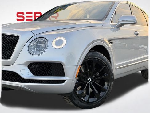 Used 2019 Bentley Bentayga AWD/4WD image 66
