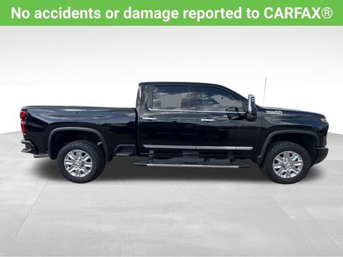 Certified 2024 Chevrolet Silverado 3500 High Country w/ High Country Premium Package AWD/4WD image 4