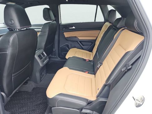 Certified 2023 Volkswagen Atlas Cross Sport SEL Premium R-Line AWD/4WD image 31