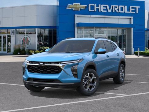 New 2026 Chevrolet Trax LT w/ Driver Confidence Package image 6