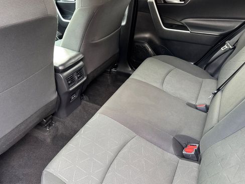 Used 2023 Toyota RAV4 XLE AWD/4WD image 11