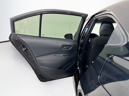 Used 2025 Toyota Corolla LE FWD image 24