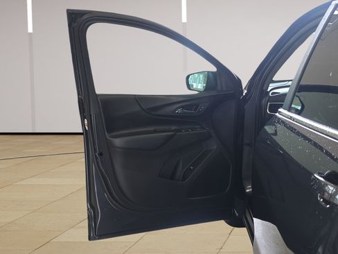 Used 2022 Chevrolet Equinox LT AWD/4WD image 10