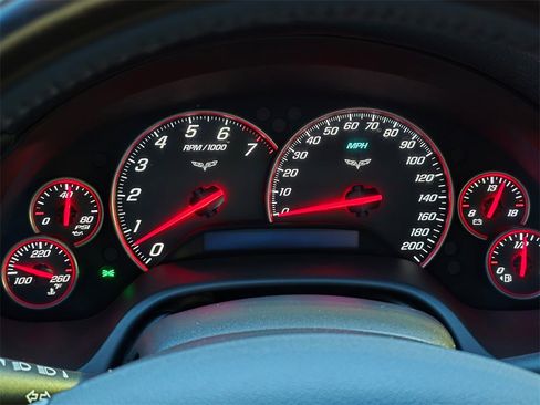 Used 2009 Chevrolet Corvette Coupe image 17