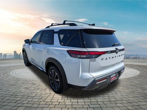 New 2026 Nissan Pathfinder Platinum w/ Cargo Package AWD/4WD image 6