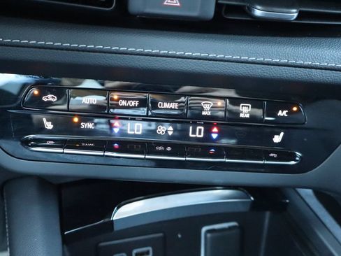Used 2023 Buick Envision Preferred w/ Sport Touring Package AWD/4WD image 12