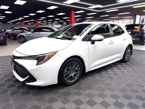 Used 2019 Toyota Corolla XSE FWD image 8