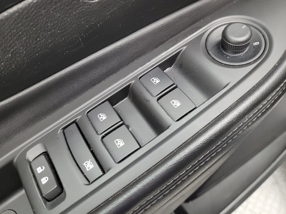 Used 2019 Buick Encore Preferred w/ Safety Package AWD/4WD image 27
