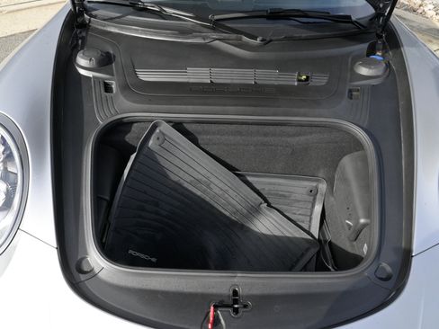 Used 2017 Porsche 911 Carrera 4S image 47