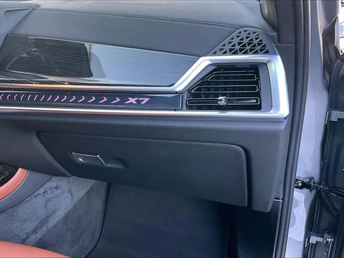 Used 2026 BMW X7 xDrive40i w/ M Sport Package image 21