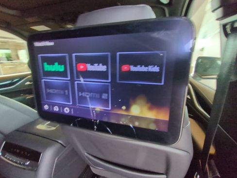 Used 2023 Cadillac Escalade Sport w/ LPO, ONYX Package AWD/4WD image 24