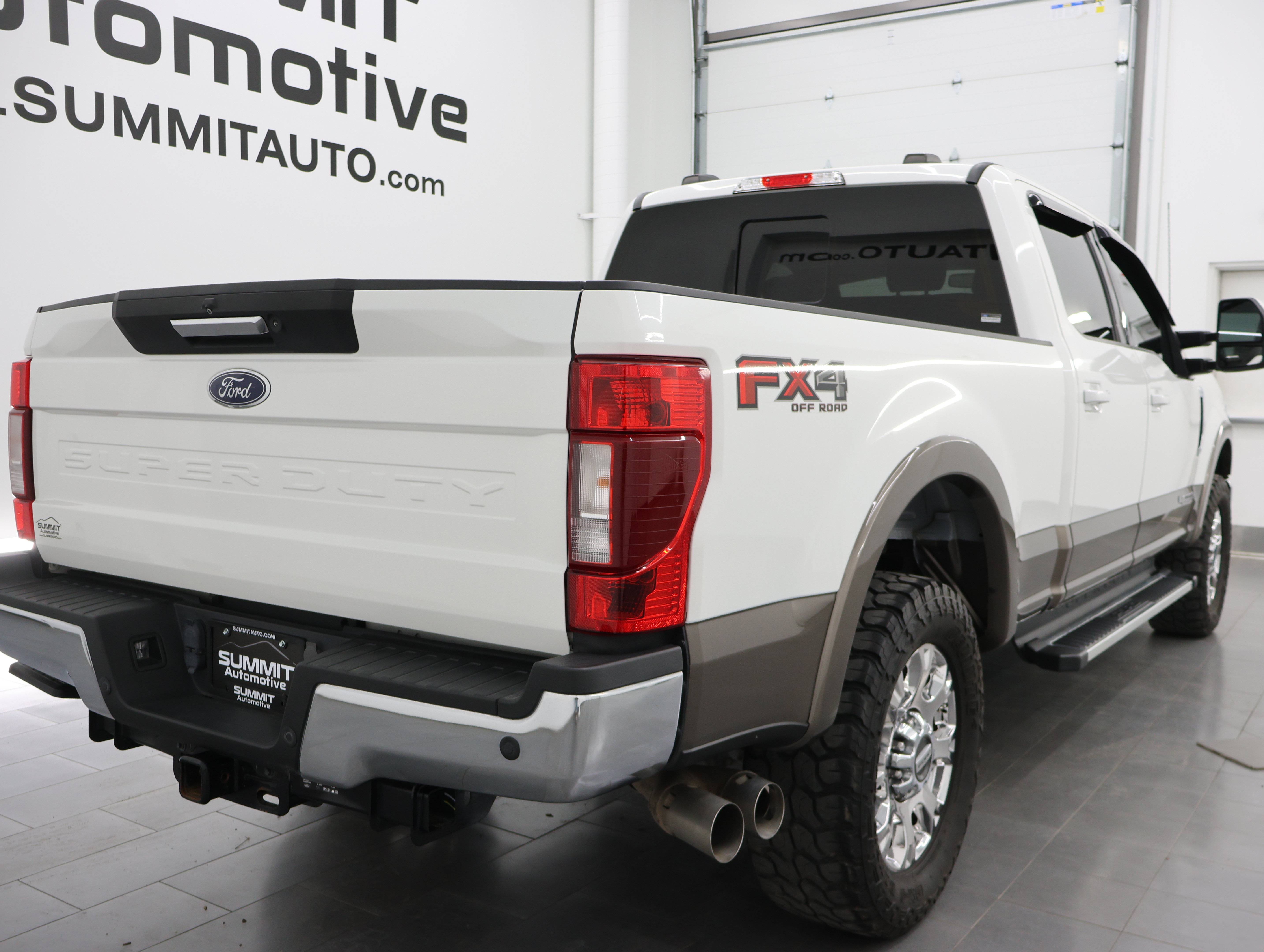 Used 2022 Ford F250 Lariat w/ Lariat Value Package AWD/4WD image 4