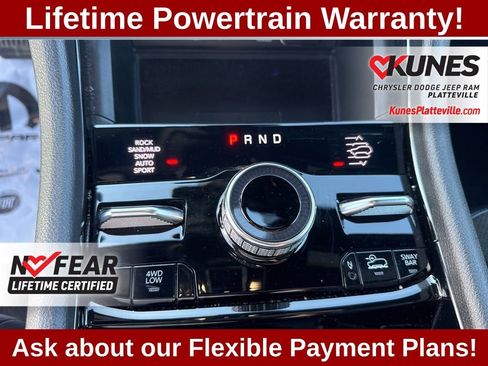 Used 2022 Jeep Grand Cherokee Trailhawk w/ Luxury Tech Group III image 32