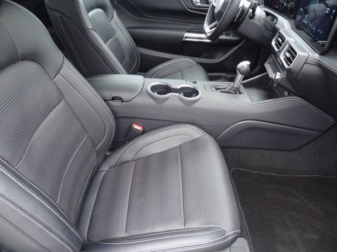 Certified 2025 Ford Mustang GT Premium image 13