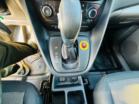 Used 2020 Ford Transit Connect XL image 20