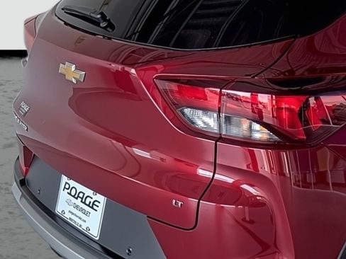 Used 2024 Chevrolet TrailBlazer LT w/ Driver Confidence Package image 15