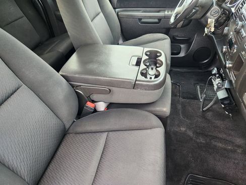 Used 2011 GMC Sierra 3500 SLE w/ SLE Preferred Package image 18