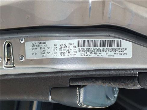 Used 2016 Jeep Cherokee Latitude w/ Comfort/Convenience Group image 22