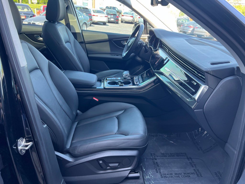 Used 2023 Audi Q7 3.0T Premium w/ Convenience Package AWD/4WD image 27