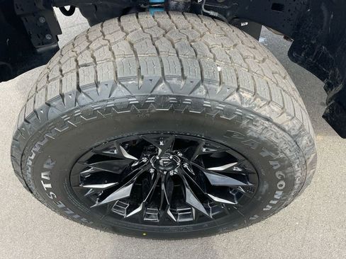 Used 2025 RAM 1500 Rebel image 33