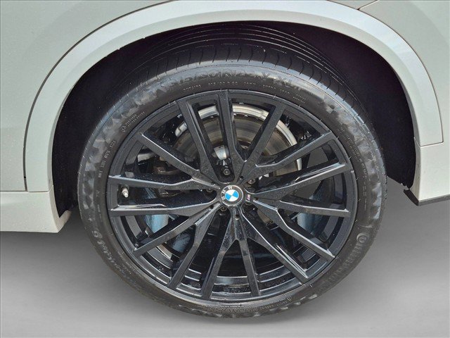 Used 2021 BMW X5 sDrive40i w/ M Sport Package RWD image 18