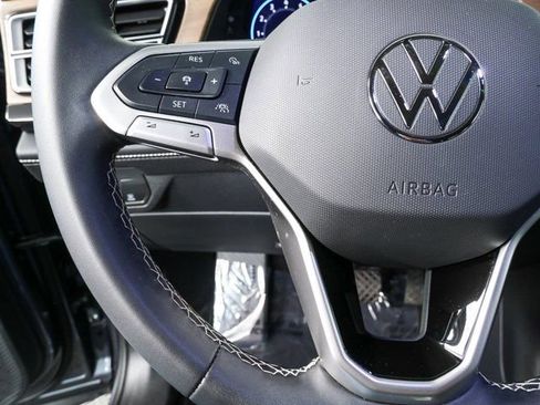 Used 2024 Volkswagen Atlas SE image 9