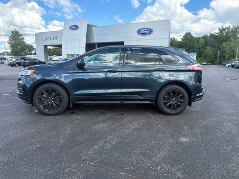 Used 2023 Ford Edge SE w/ Black Appearance Package AWD/4WD image 2