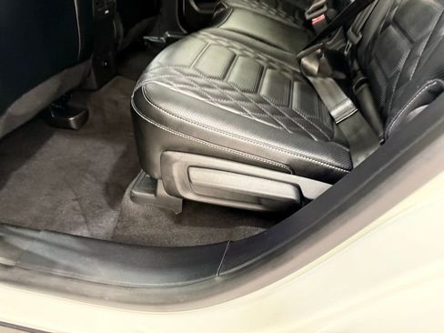 New 2024 Ford Escape SE w/ PHEV Premium Package image 16