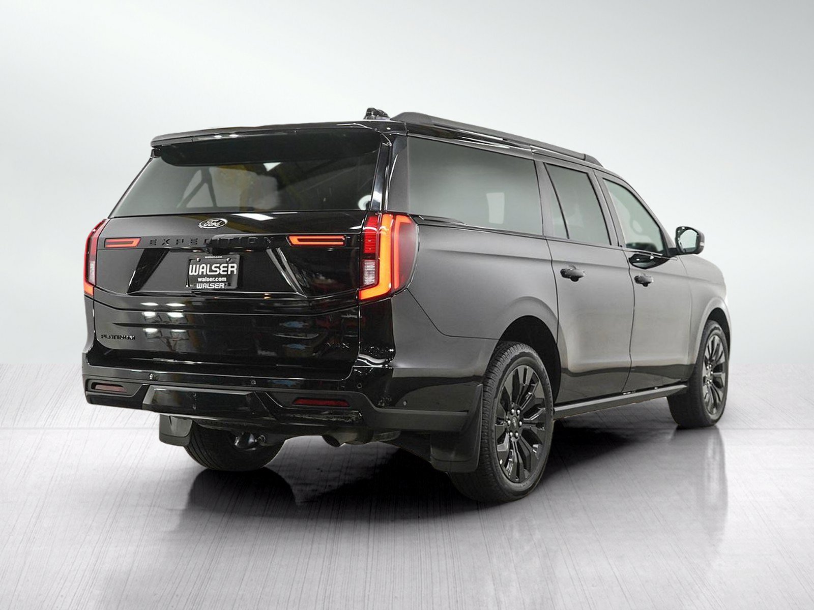 Used 2025 Ford Expedition Max Platinum w/ Stealth Appearance Package AWD/4WD image 6