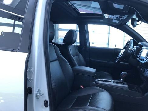 Certified 2022 Toyota Tacoma TRD Pro image 15