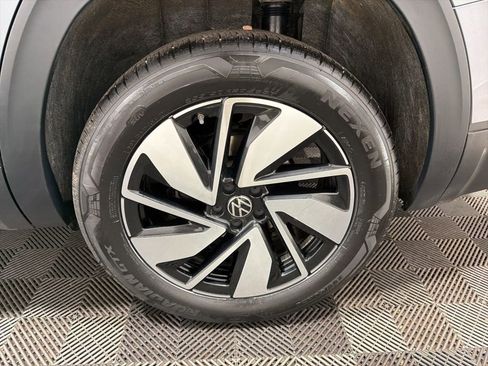Used 2025 Volkswagen Atlas SE AWD/4WD image 35