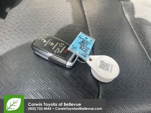 Used 2019 RAM 1500 Laramie AWD/4WD image 27