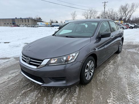 Used 2013 Honda Accord LX image 1