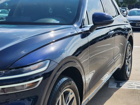 Used 2023 Genesis GV70 2.5T Select w/ Select Package image 9