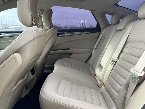 Used 2014 Ford Fusion SE image 11