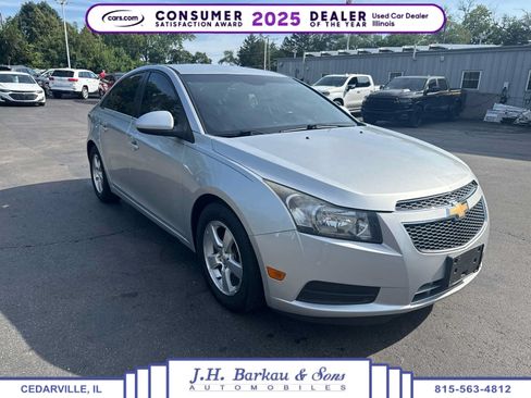 Used 2014 Chevrolet Cruze LT FWD image 1