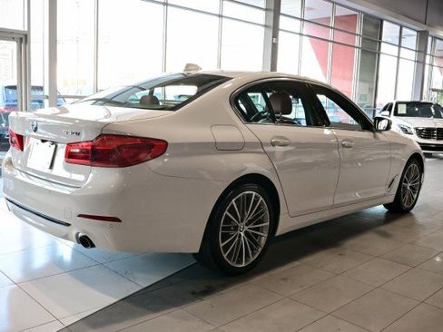 Used 2020 BMW 530i w/ Convenience Package image 5