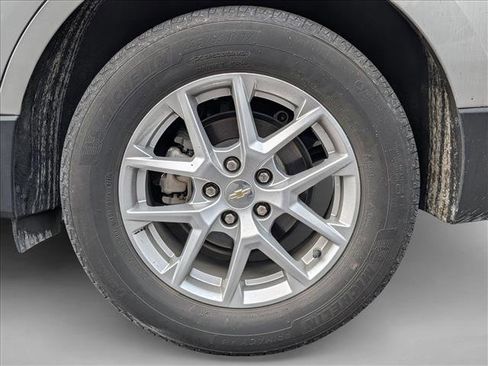 Used 2022 Chevrolet Equinox LS w/ LS Convenience Package FWD image 18