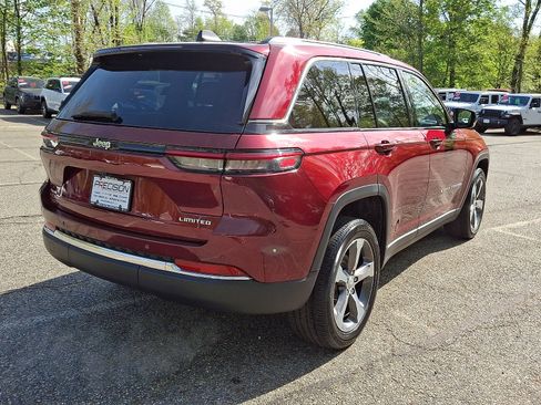 Certified 2023 Jeep Grand Cherokee Limited AWD/4WD image 7