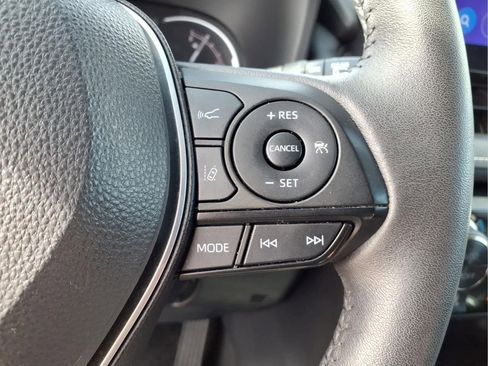 Used 2023 Toyota RAV4 XLE Premium FWD image 26
