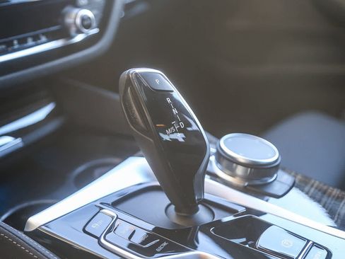 Certified 2023 BMW 530e w/ M Sport Package image 19