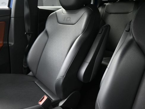 Used 2022 Volkswagen ID.4 Pro S w/ Gradient Package image 18