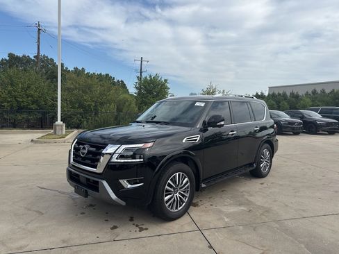 Used 2024 Nissan Armada SL w/ Captain's Chairs Package image 1