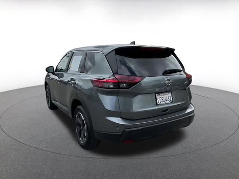 Used 2025 Nissan Rogue SV AWD/4WD image 11