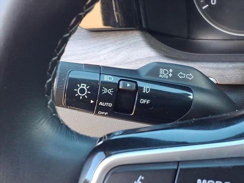 Used 2022 Kia Sorento EX image 27