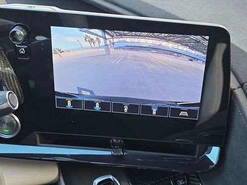 Used 2023 Chevrolet Corvette Stingray Premium Conv w/ Z51 Performance Package image 15